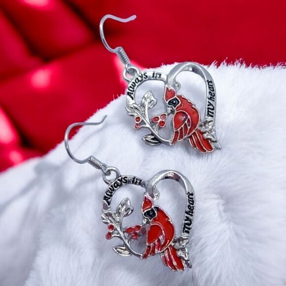 Red Cardinal Bird Silver Heart Dangle Earrings In Memory Pierced Ears Jewelry - Picture 1 of 6